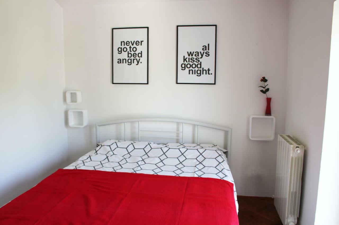 Apartamento Sunny Corner In City Center With Free Parking Pula Exterior foto